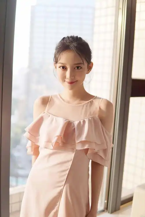 汪小敏人美歌甜,翻唱《笑看风云》大火,她的声音能否注册商标?