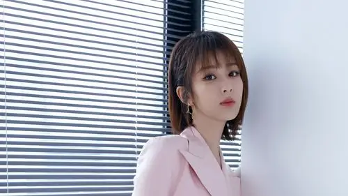 杨紫帅气时尚写真,大陆明星-回车桌面