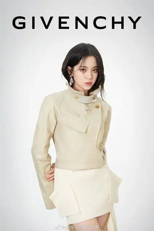 30正式发布,关注官方微博,官方微信视频号,#纪梵希品牌代言人 欧