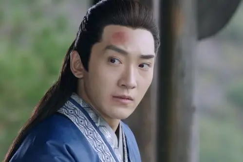 锦衣之下之大杨若非情到深处又怎会卑微至此