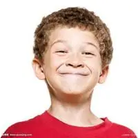 2019男生静态笑容头像 安静笑容男生头像_微信头像图片大全