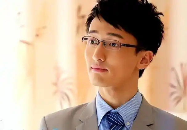 事实证明38岁的王传君已在成为非著名演员的路上越走越远