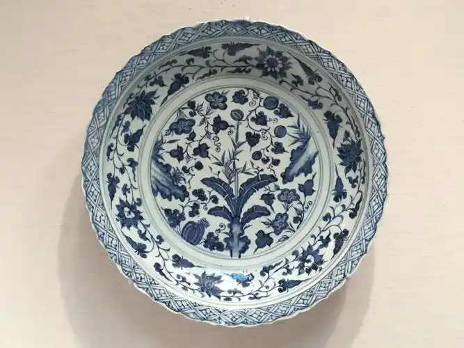 即元代生产的 a href="#" data-lemmaid="2100423">青花瓷器 /a>