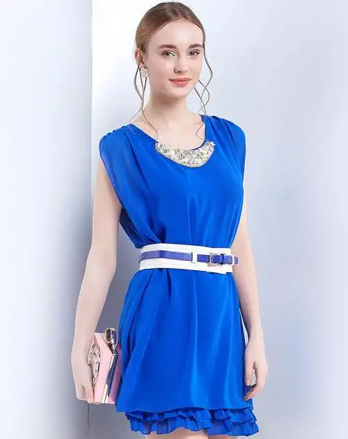 宝蓝色唯美连衣裙