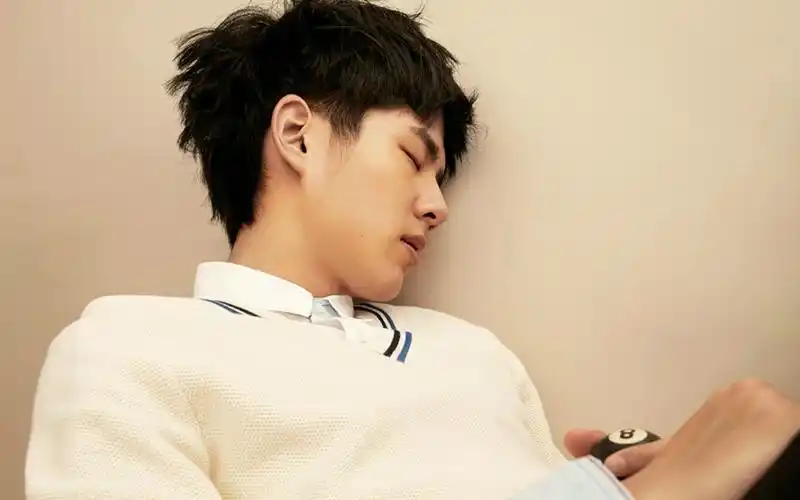 刘昊然,明星,帅哥,宽屏,壁纸刘昊然壁纸图片