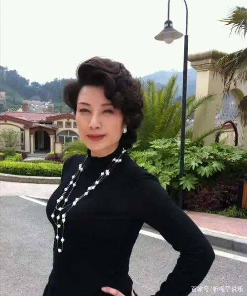 嫁给"棋圣"聂卫平,未婚先孕赶走原配,王刚妹妹王静如愿了吗?