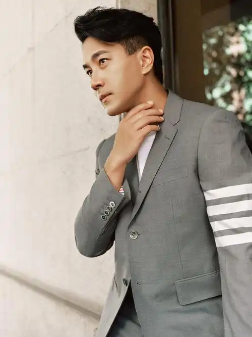 刘恺威清朗俊逸帅气图片写真16