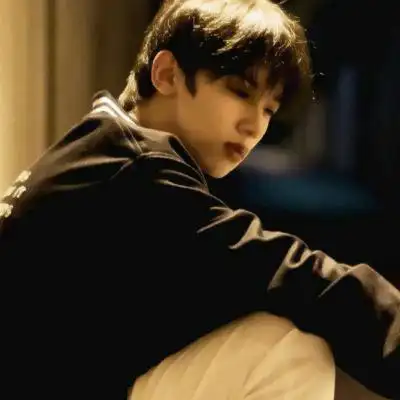 帅气撩人高冷真人男头像图片