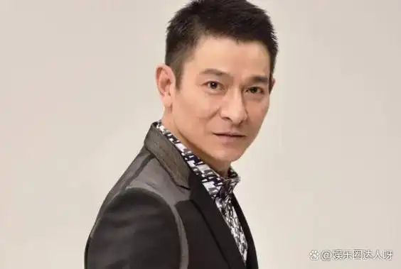 刘德华误传未精修照片,天王已老,当年疯狂追他的杨丽娟怎样了?