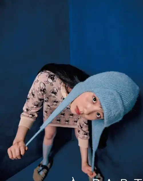 黄忆慈虽然只有15岁,但镜头感非常好.