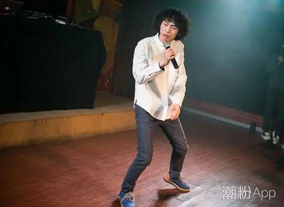 我的滑板鞋是火了,但是他开个唱仅有7位观众            一是,庞麦郎