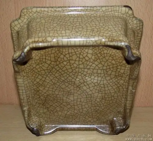 清仿宋哥窑黄釉金丝铁线紫口铁足花盆有修复(看不出来),低价捡漏,收藏