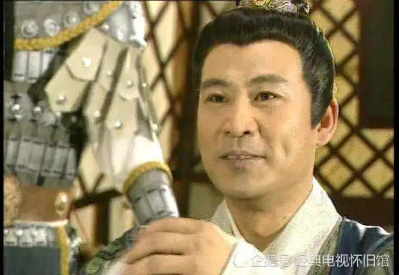 沙平威是袁不屈的副将,刘若谦的外甥,为人单纯,先是暗恋女扮男装的