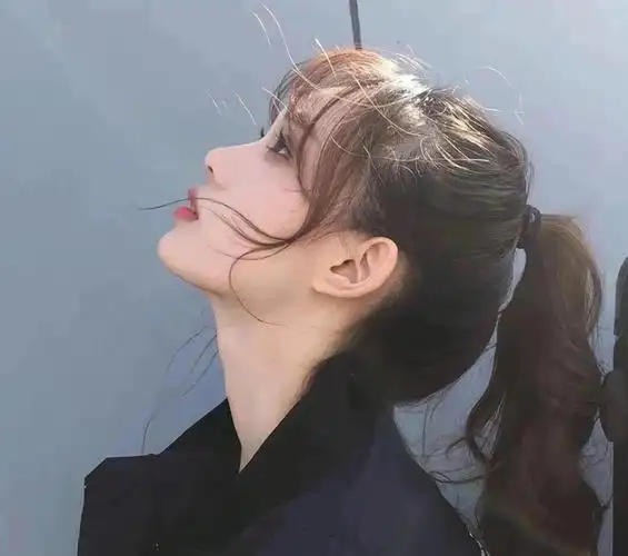 好看的qq头像真人【qq头像真人女生可爱 侧脸】