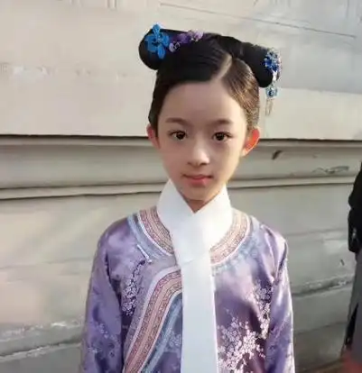 10位00后小花,争奇斗艳各显神通,谁能成为国民妹妹?