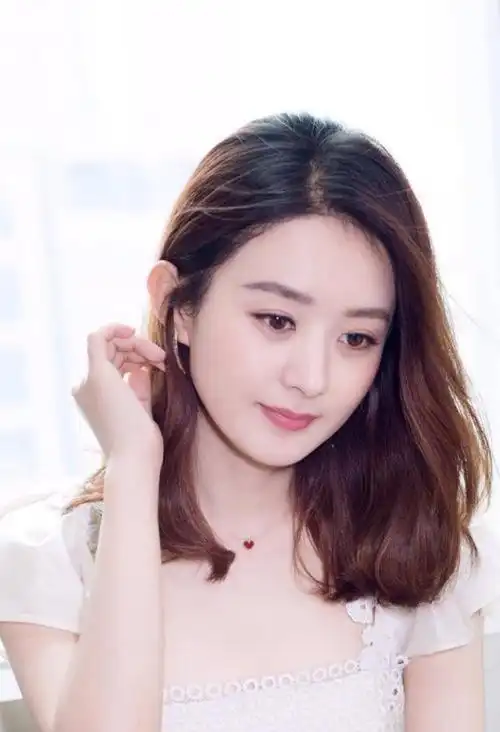 赵丽颖都三十岁了剪个刘海演少女毫无违和感