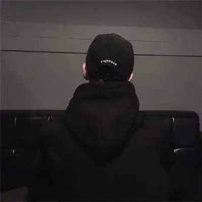 qq头像男背影高清 帅气头像