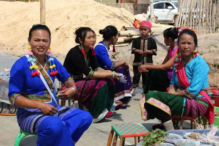 西双版纳 布朗族
