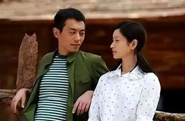 朱亚文:因事业和9年初恋分手,29岁娶沈佳妮,至今零绯闻