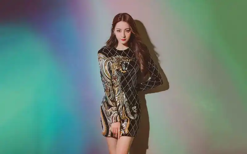 迪丽热巴性感优雅写真桌面壁纸高清大图预览1920x1200_大陆明星下载