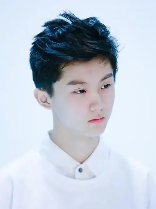 唱《快乐星球》爆火的马嘉祺,和他幸运的成名之路