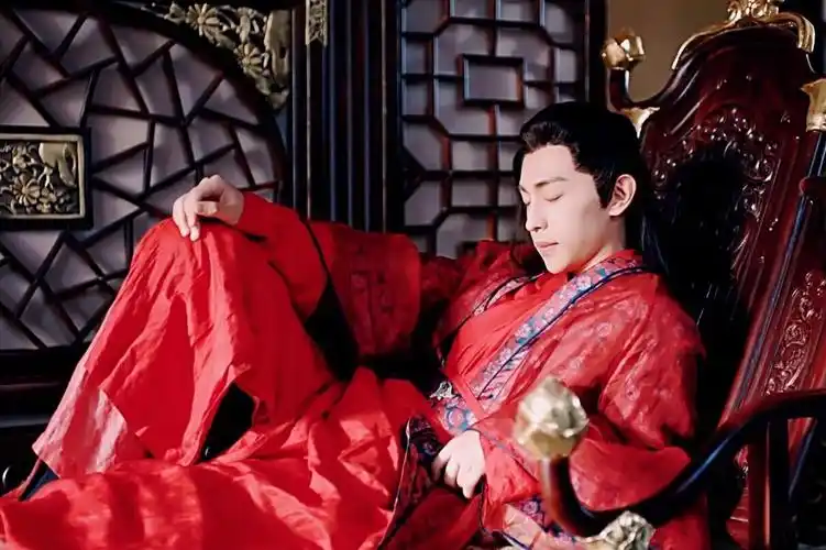 邓伦楚乔传萧策