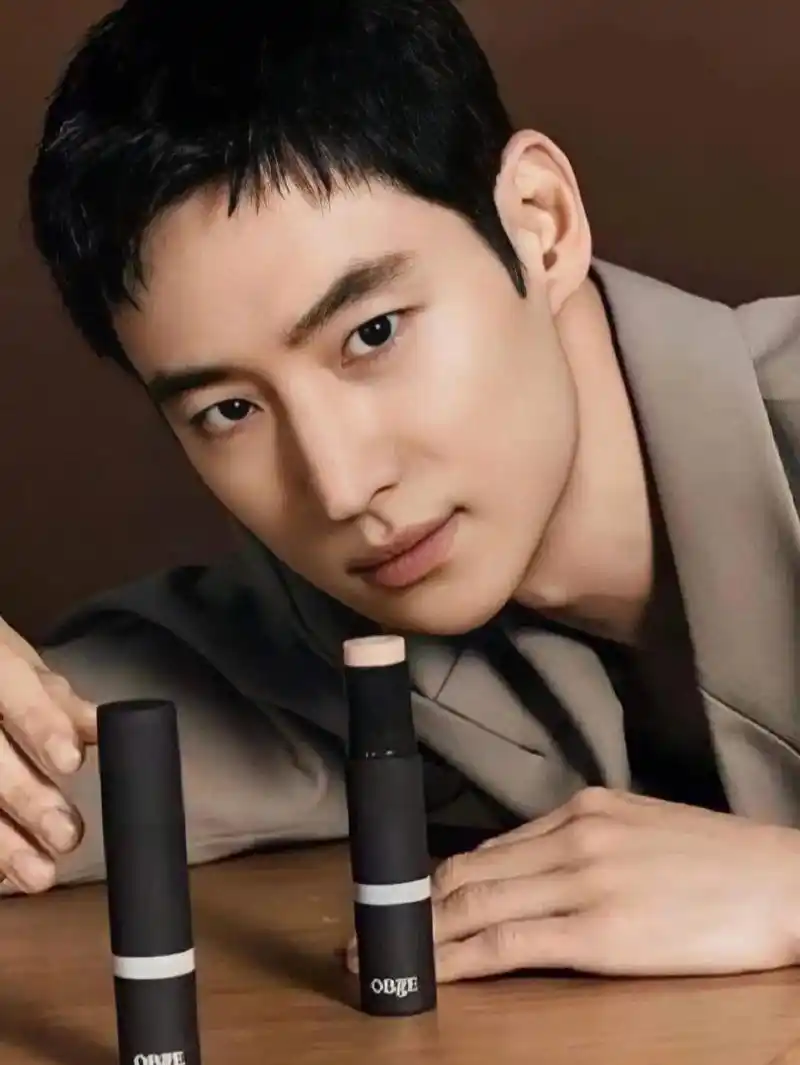 38岁韩剧演员李帝勋身高178能文能武拥有帅气外表,《模范出 - 抖音