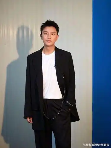 男演员贾乃亮照片合集