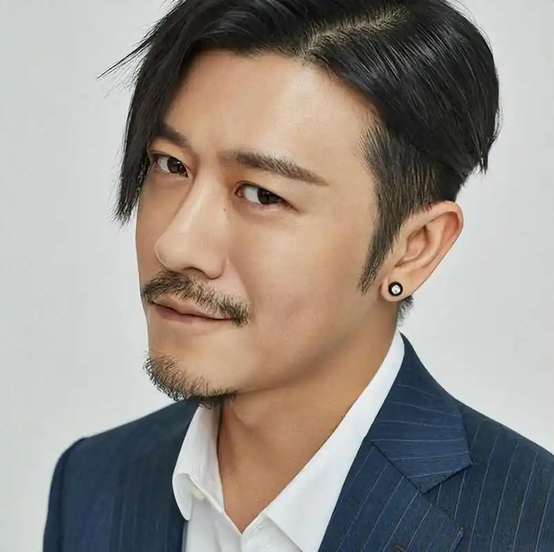 林雨申:改名走红背后的实力与毅力 林雨申改名后,凭借一部热播剧走红