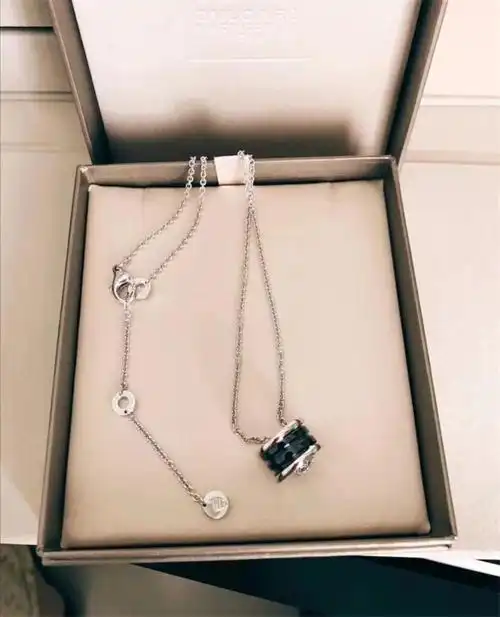 宝格丽bvlgari慈善款项链黑陶瓷小红人男女情侣款