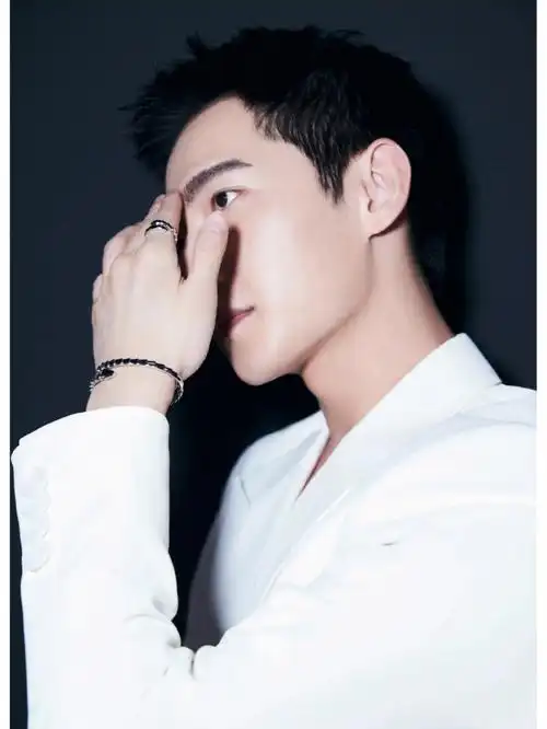 杨洋  手指和手腕都好涩04我晕了