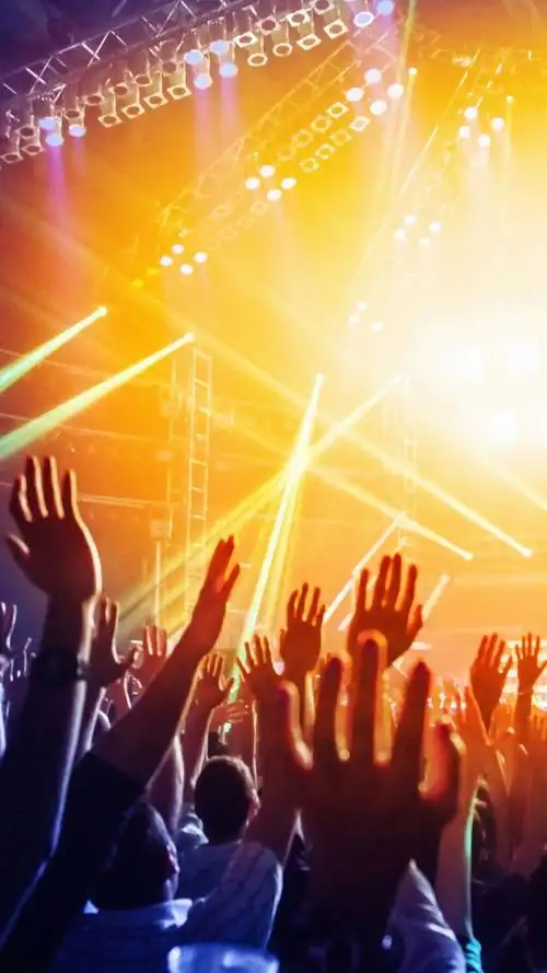 激情狂欢人物演唱会h5背景素材