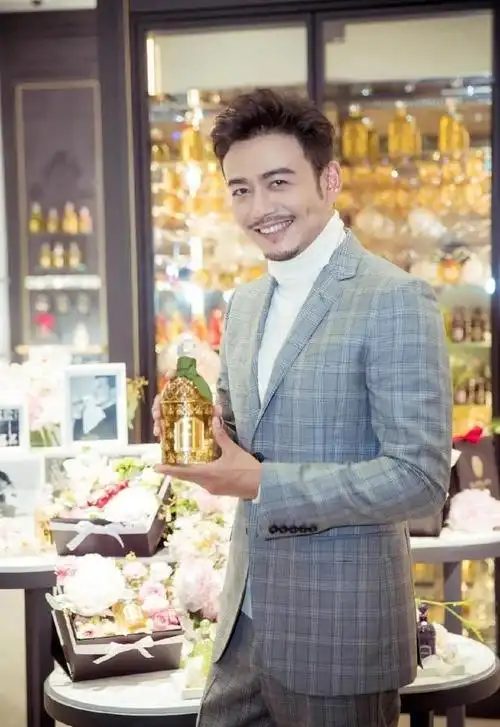 前途无量的"小包总"杨烁,是怎么一步步把自己"作死"的?