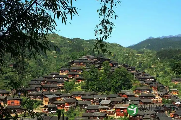 【贵州旅游必去十大景点】贵州旅游五大必去景点