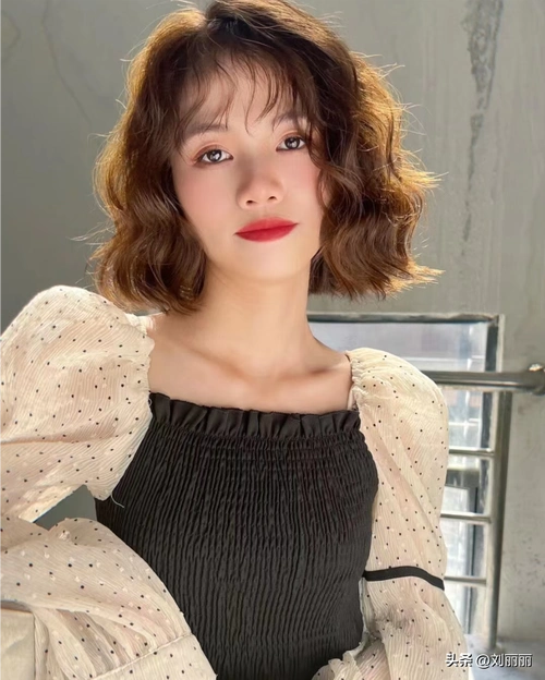 今年流行什么发型 今年流行什么发型颜色-大连之家