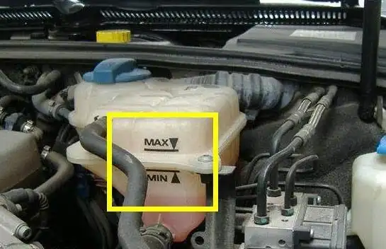 那么问题又来了,冷却液是干嘛用的?