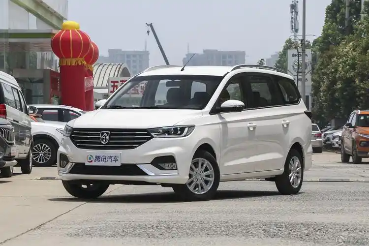 宝骏360外观宝骏360内饰宝骏360细节更多详情请咨询相关经销商经销商