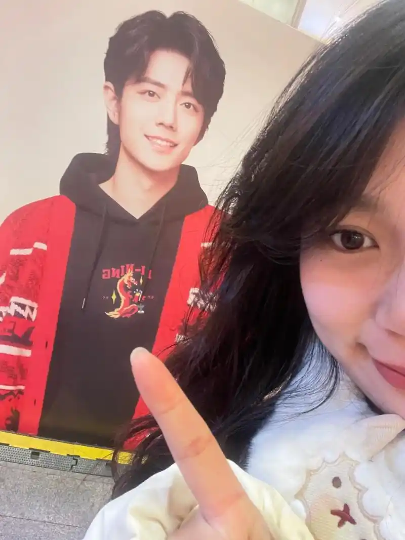 合照 #不止一点点喜欢 #肖战 #这是我的理想型 我能和 - 抖音