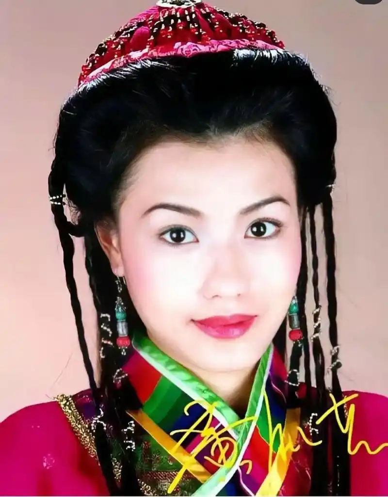 古天乐的前女友黄纪莹,97版《天龙八部》的梦姑,年近半百如冻龄