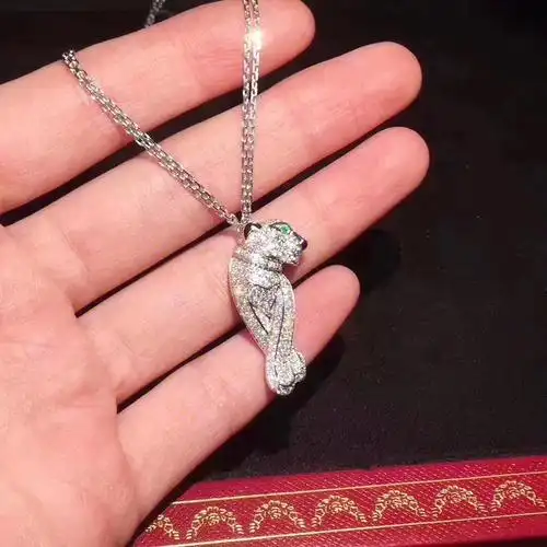 卡地亚小豹子项链,野性与气质兼具