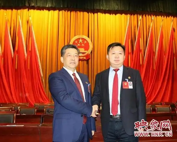 确山县第十五届人民代表大会第四次会议胜利闭幕