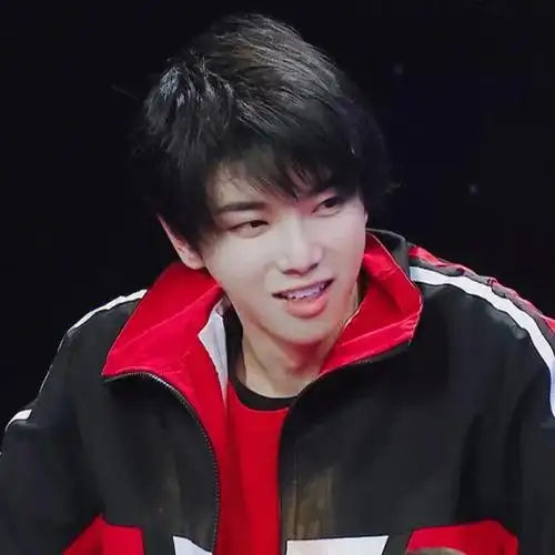 华晨宇可爱头像分享不知道选哪个好啊啊啊