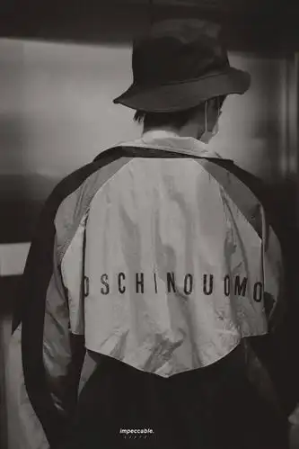 王俊凯帅气背影图片大合集令人心动的完美凯boss