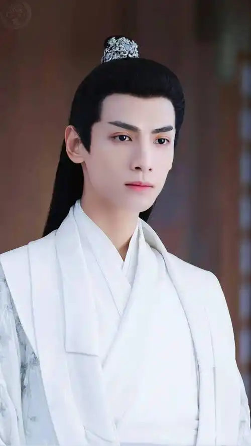 罗云熙 上官透 英姿飒爽