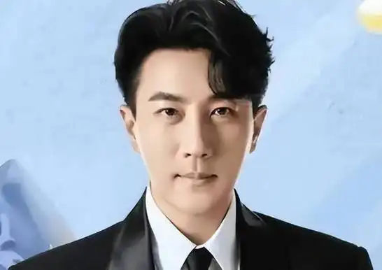 宁愿做"蜡像人"也不接受自然衰老,这8位男星已经"面目全非"