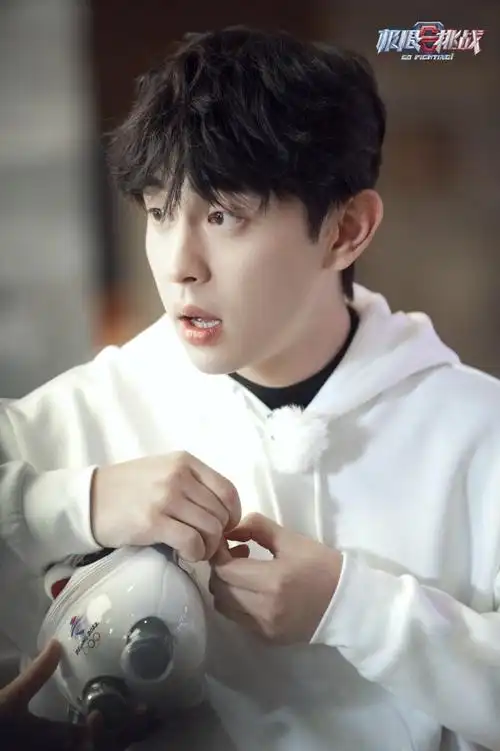 邓伦极限挑战来了,憨憨又可爱的图片