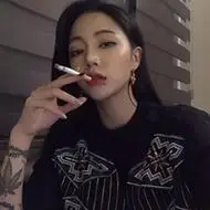 很社会霸气的一组女生头像你走路带风