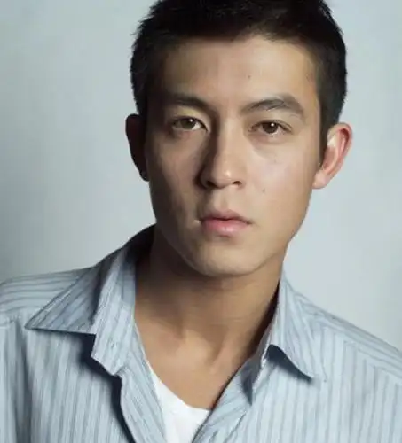 寸头才是检验男星颜值的神器:张一山好沧桑,胡歌和陈冠希最帅!