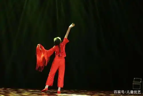 精选敢爱敢恨独舞《九儿》