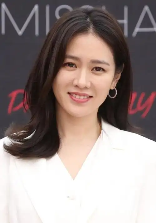 韩国7位笑起来超美的笑眼女星,你最心动哪一位|孙艺珍|hani|少女时代